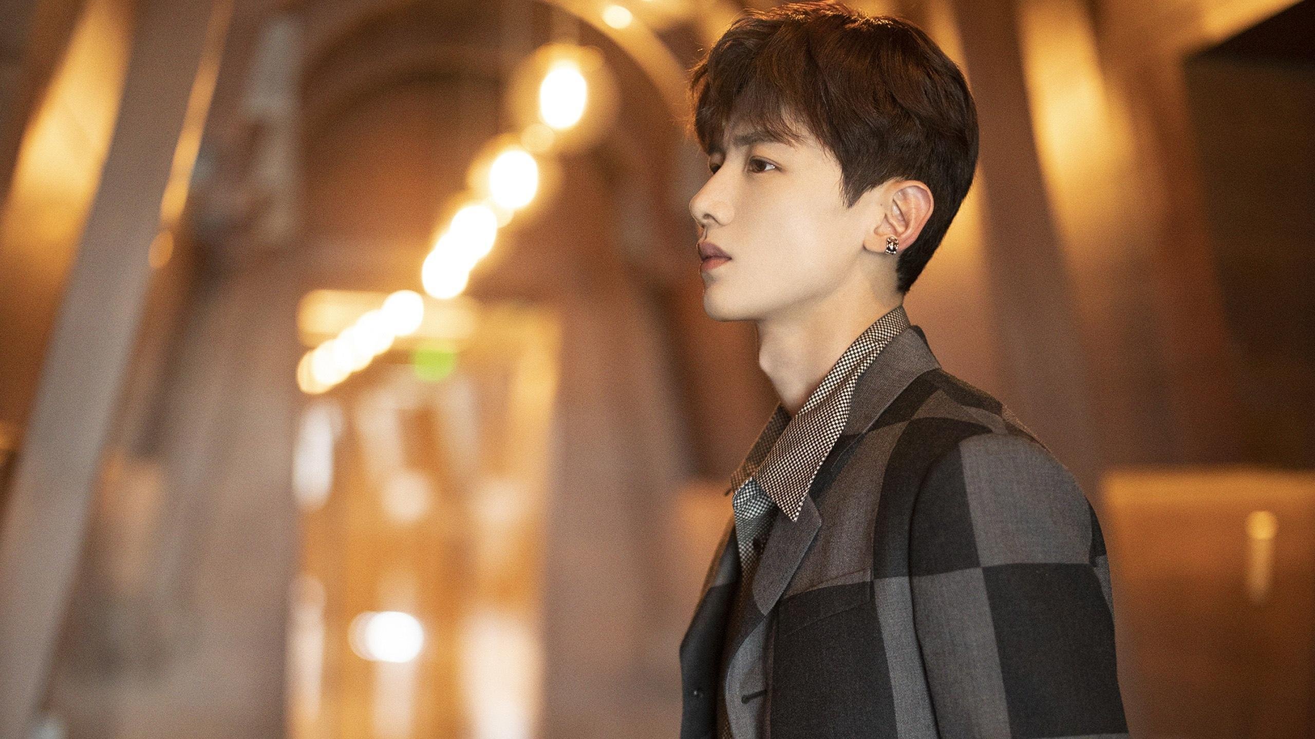 顶尖教练团队组建完毕球队新赛季冲击目标明确,顶级球员当教练