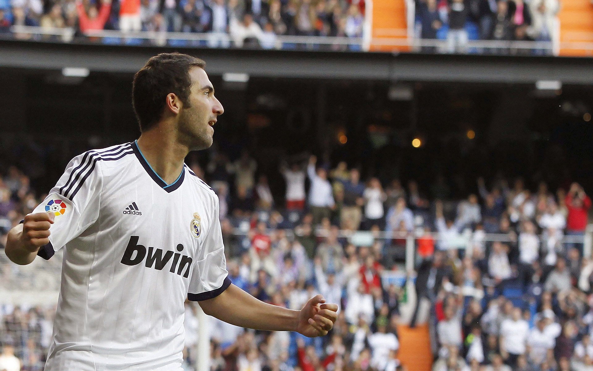 亚洲杯中国足球战胜 球员技战术水平提高，足球亚洲杯中国队怎么样