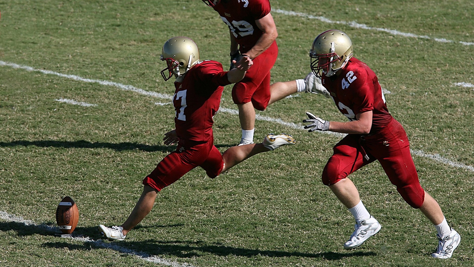 开云体育 入口链接-拜仁节奏调动有效，撕裂博卡防线，拜仁tikitaka